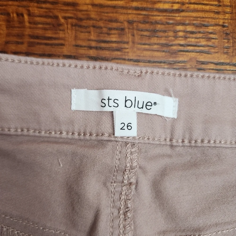 STS Blue Molly short 10in high rise NWT size 26 dusty rose color